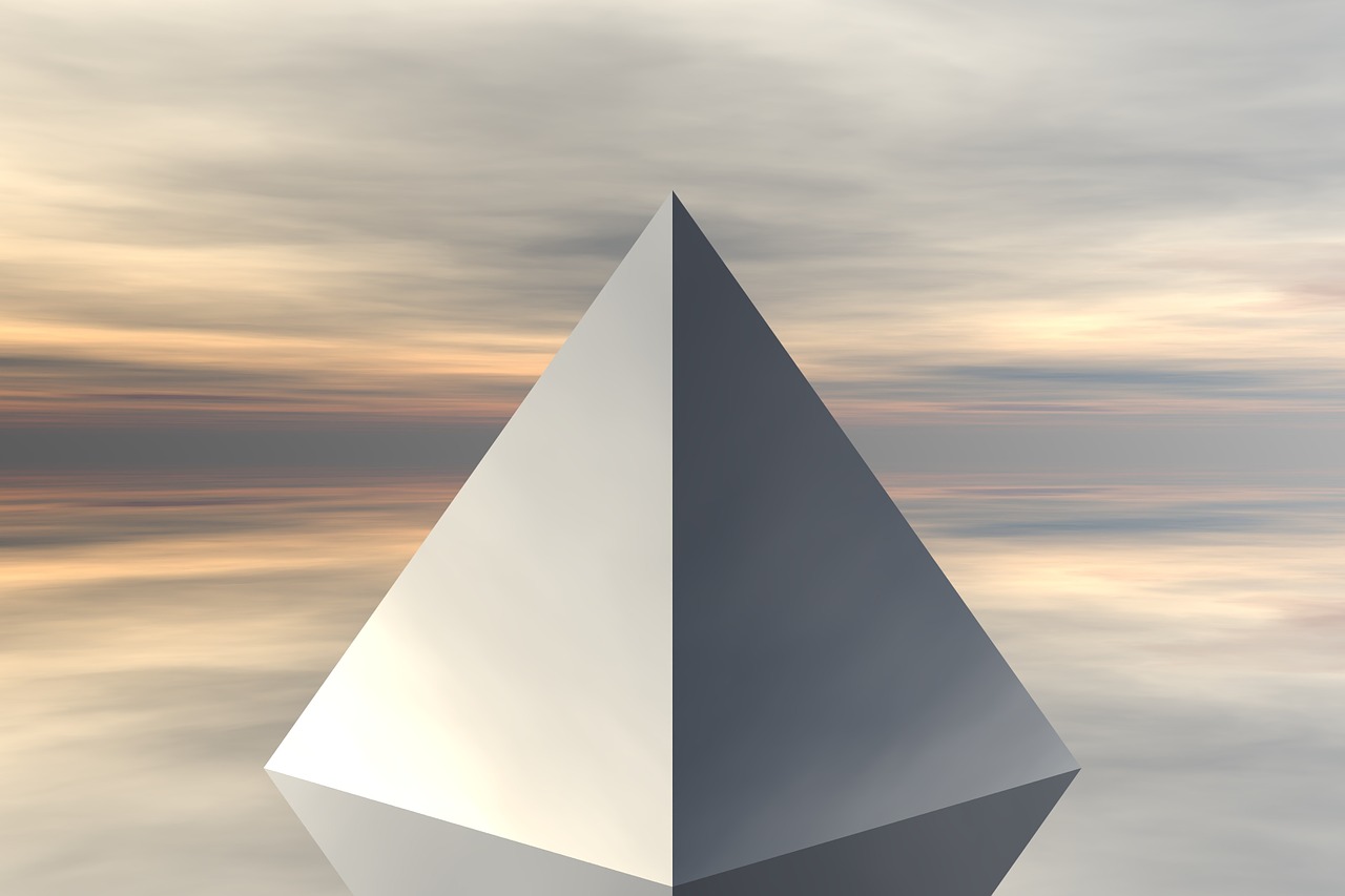 pyramid-1076829_1280